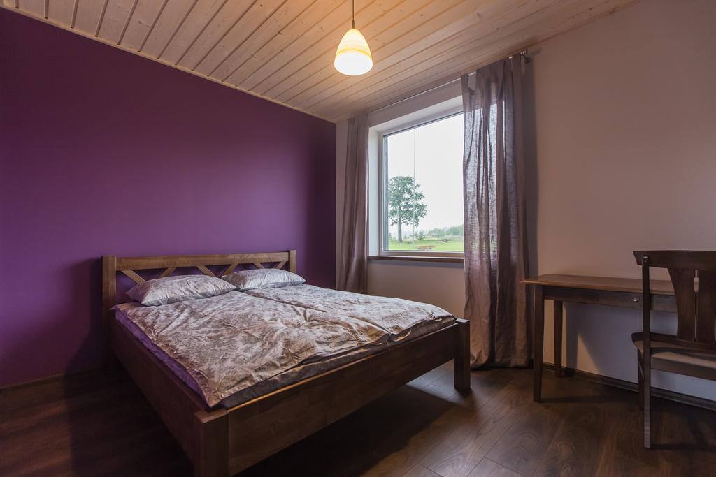 Holiday Home Uzbazes Valmiera Phòng bức ảnh